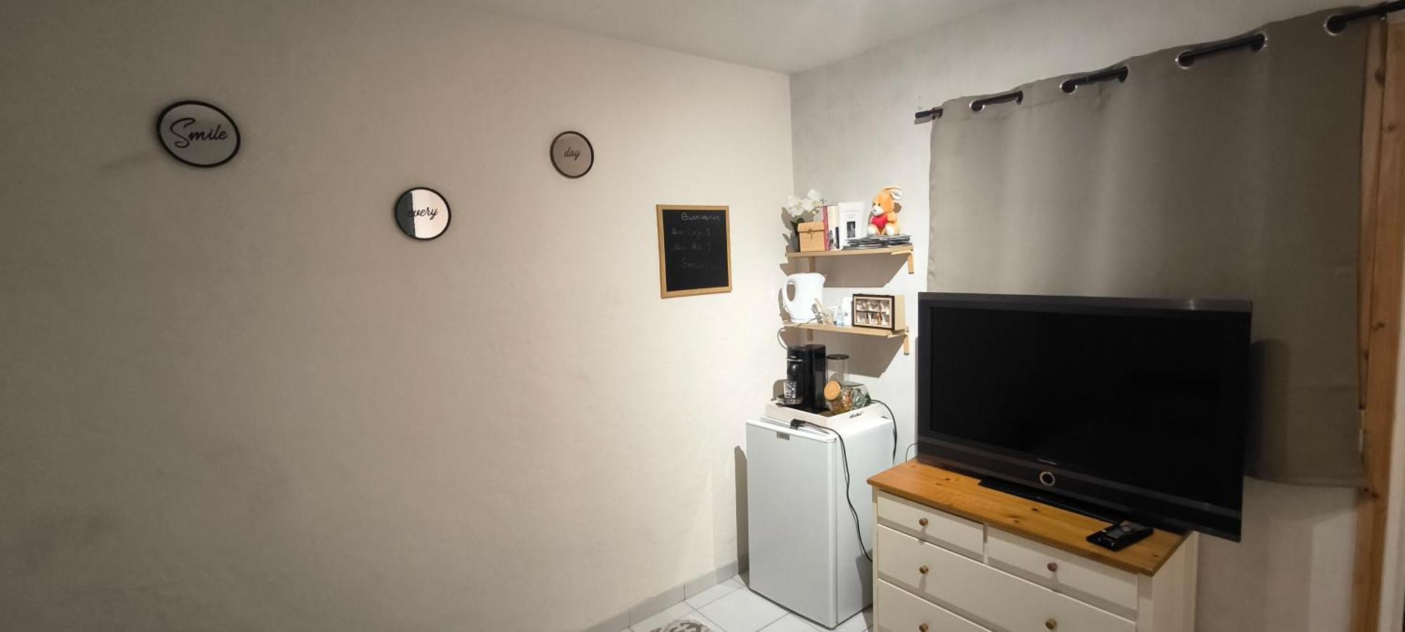 Bienvenue En Gatine Apartment Le Retail Bagian luar foto